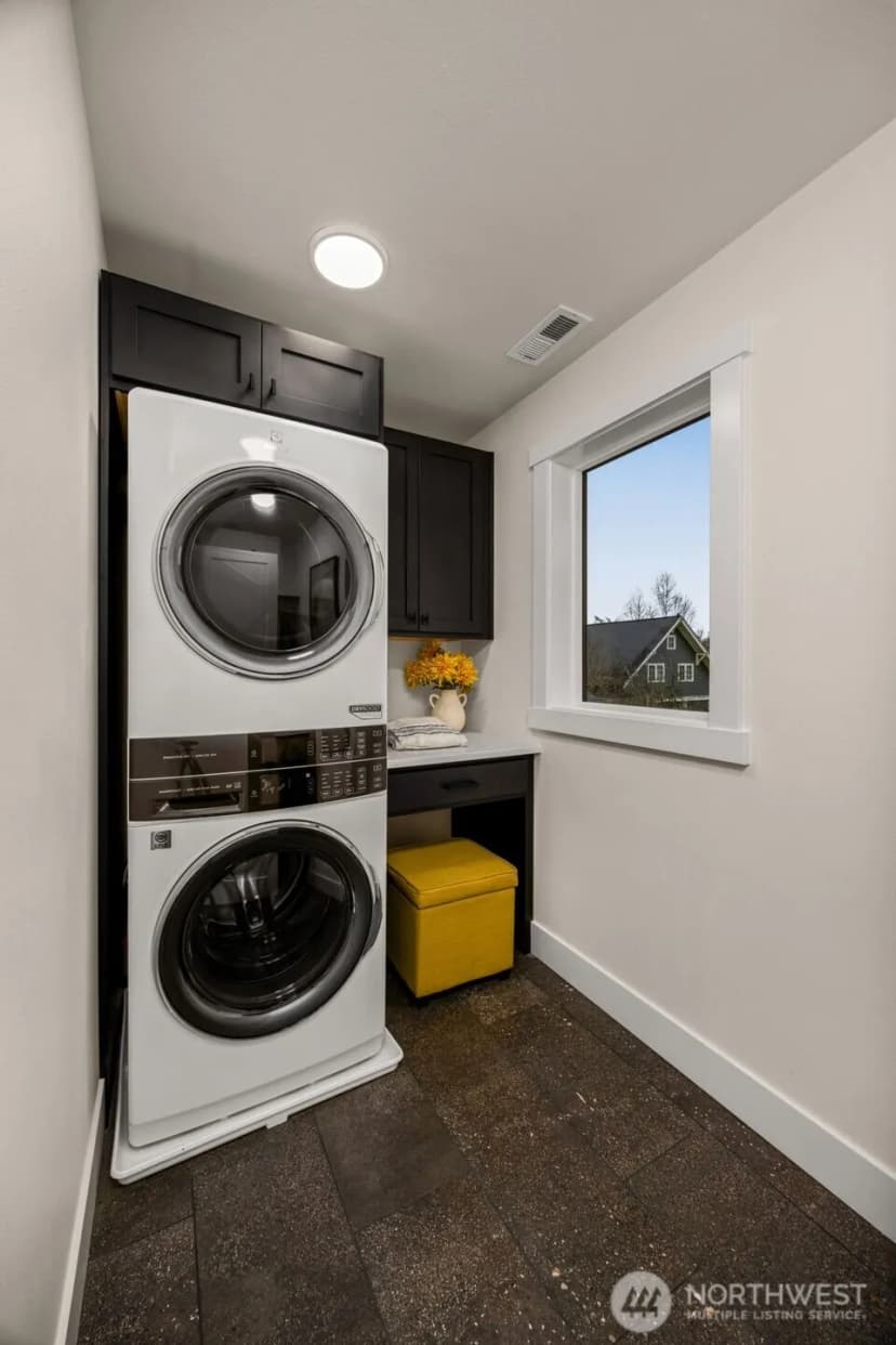 Property photo for 807 W Armour Street, Seattle photo 34