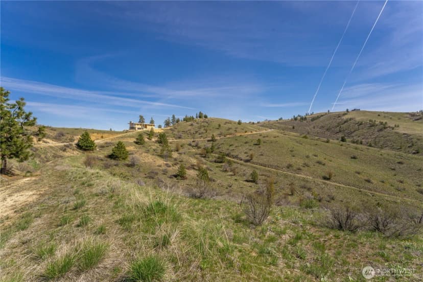 Property photo for 295 Hawks Ridge Road, Chelan photo 6