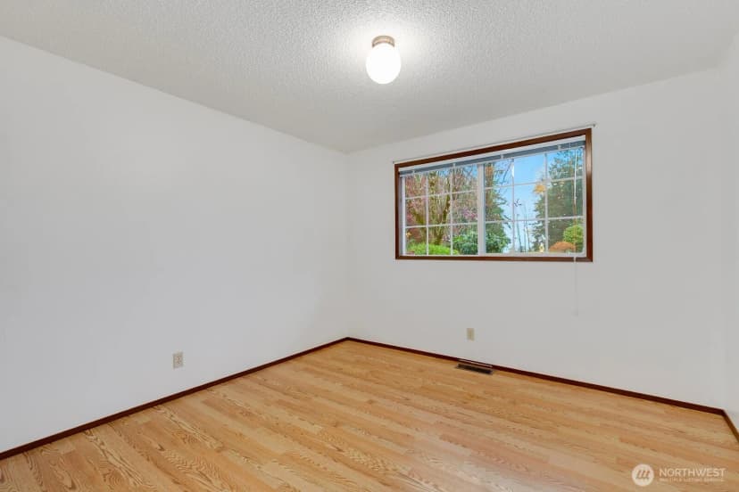 Property photo for 12903 Se 160th Street, Renton photo 17