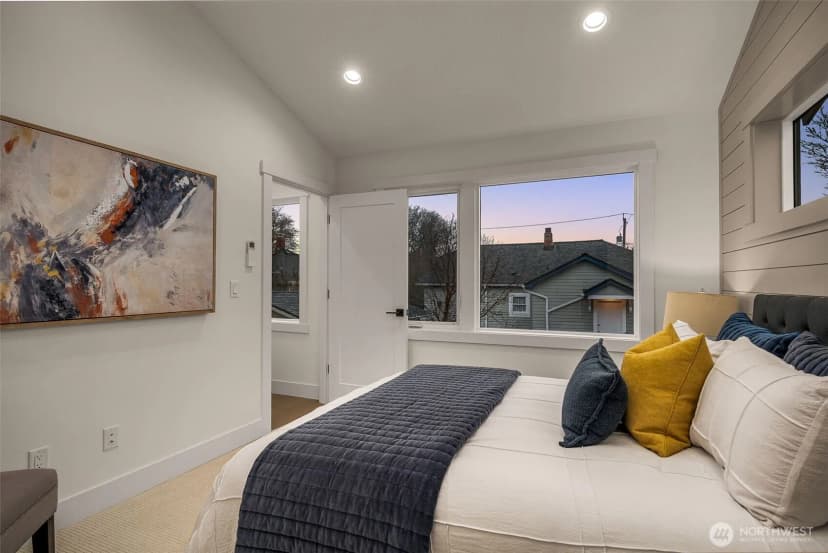 Property photo for 809 W Armour Street, Seattle photo 17