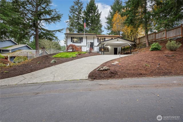 Property photo for 5310 66th Avenue W, University Place photo 2