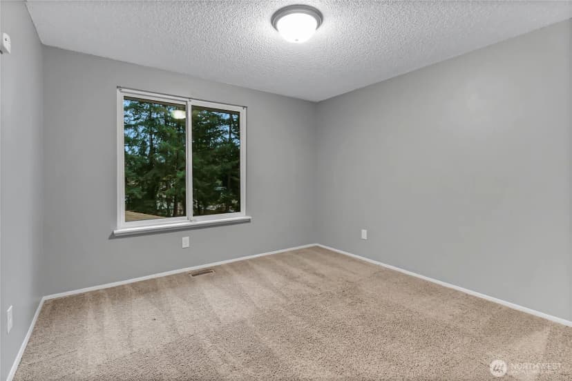 Property photo for 5310 66th Avenue W, University Place photo 13