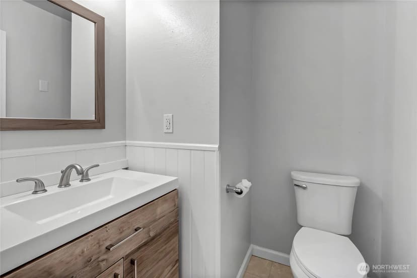 Property photo for 5310 66th Avenue W, University Place photo 23
