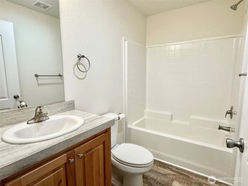 Property photo for 871 Spruce Street Se, Olympia photo 22