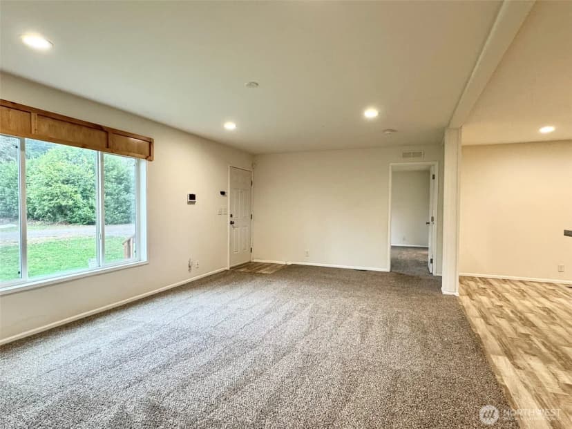 Property photo for 871 Spruce Street Se, Olympia photo 19