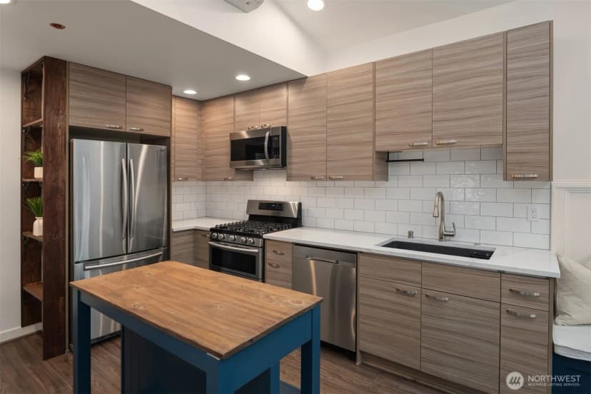 Property photo for 12013 9th Avenue Nw #b, Seattle photo 9