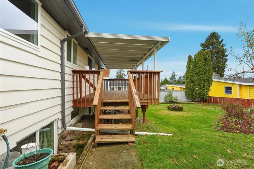 Property photo for 818 Sw 120th Street, Seattle photo 13
