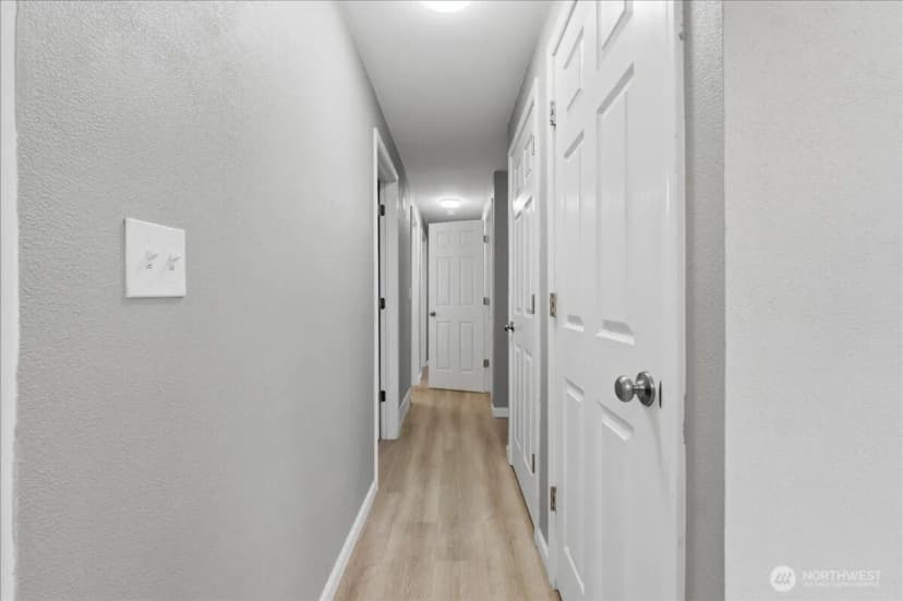 Property photo for 818 Sw 120th Street, Seattle photo 16