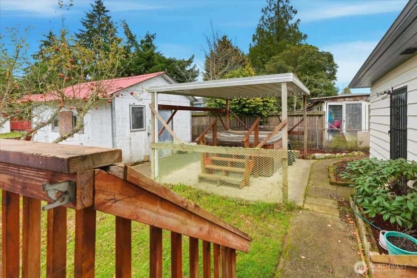 Property photo for 818 Sw 120th Street, Seattle photo 12