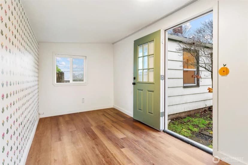 Property photo for 9018 14th Avenue Sw, Seattle photo 19