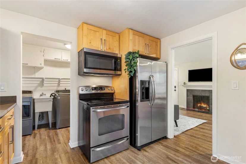 Property photo for 9018 14th Avenue Sw, Seattle photo 14