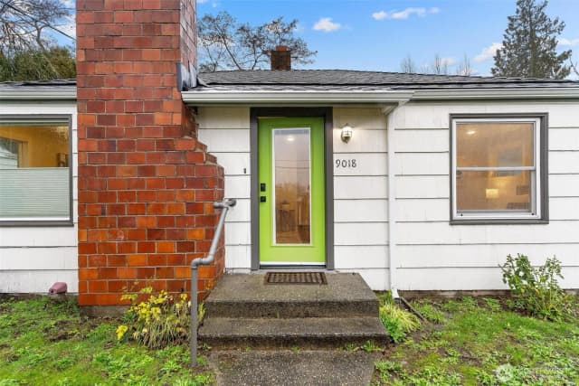Property photo for 9018 14th Avenue Sw, Seattle