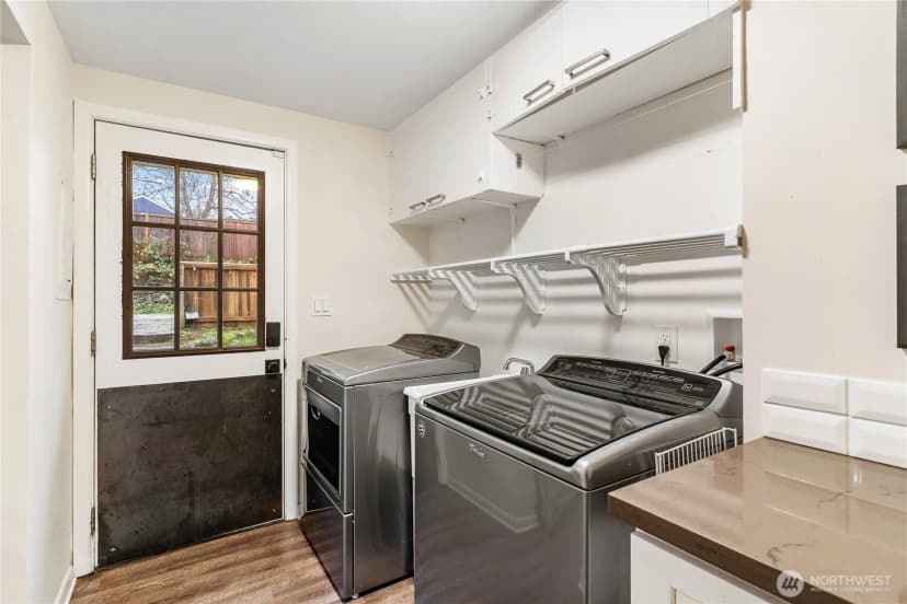 Property photo for 9018 14th Avenue Sw, Seattle photo 18