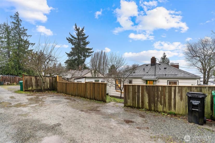 Property photo for 9018 14th Avenue Sw, Seattle photo 21