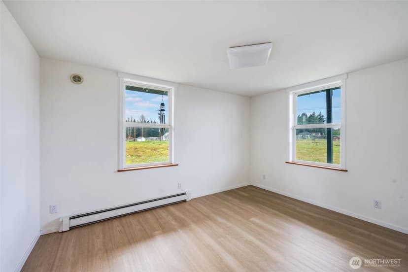 Property photo for 31321 Lebor Devore Road E, Eatonville photo 20