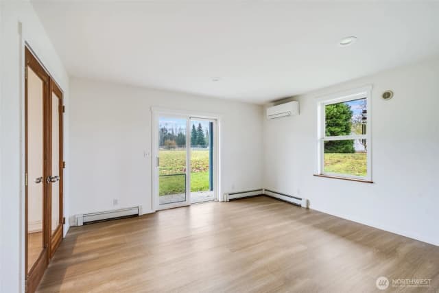 Property photo for 31321 Lebor Devore Road E, Eatonville photo 4