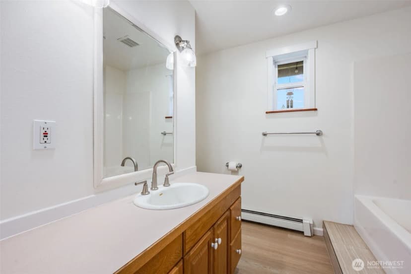 Property photo for 31321 Lebor Devore Road E, Eatonville photo 15