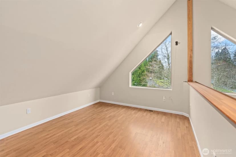 Property photo for 120 W Prairie Loop Road, Elma photo 22