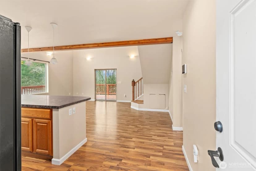 Property photo for 120 W Prairie Loop Road, Elma photo 31
