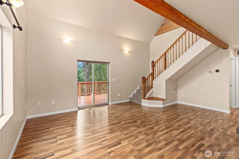 Property photo for 120 W Prairie Loop Road, Elma photo 17
