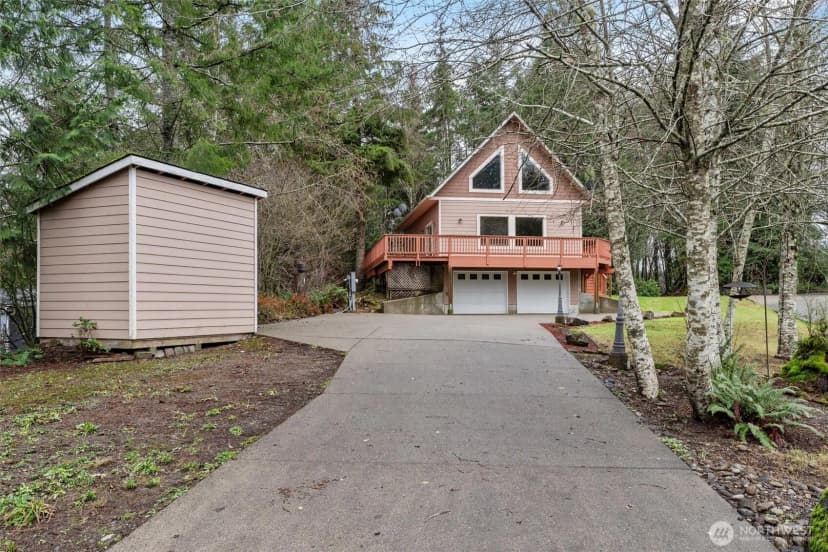 Property photo for 120 W Prairie Loop Road, Elma photo 3