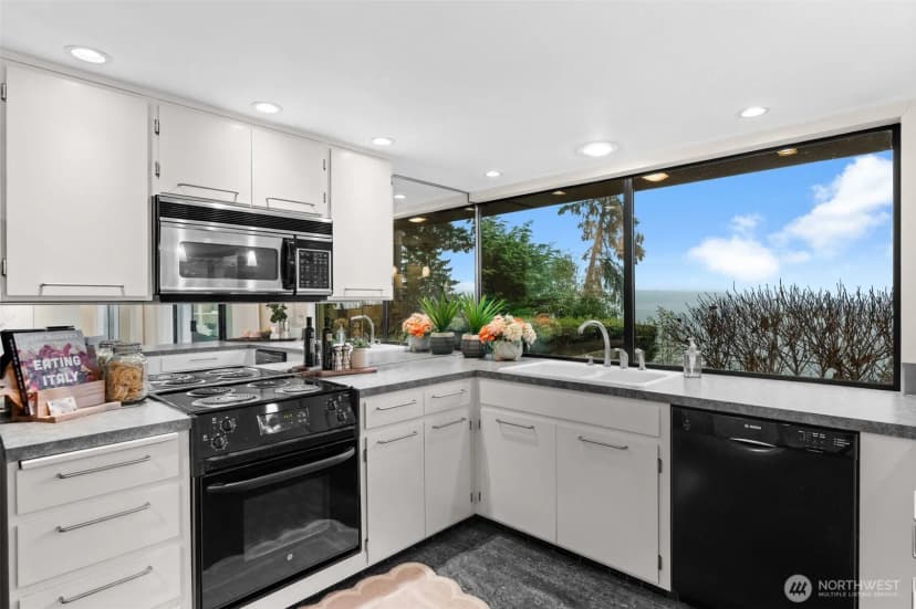 Property photo for 6515 27th Avenue Nw, Gig Harbor photo 14