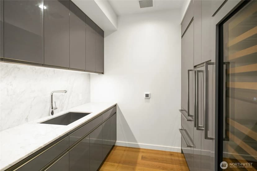 Property photo for 1808 Minor Avenue #ph203, Seattle photo 11