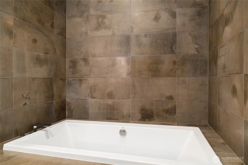 Property photo for 1808 Minor Avenue #ph203, Seattle photo 21