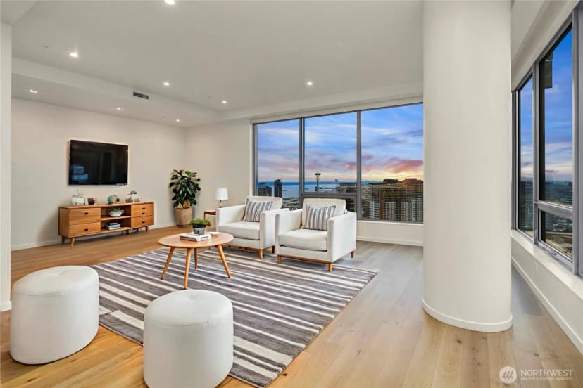 Property photo for 1808 Minor Avenue #ph203, Seattle photo 7