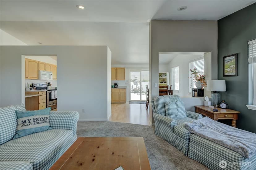 Property photo for 304 Airport Way Sw, Mattawa photo 7