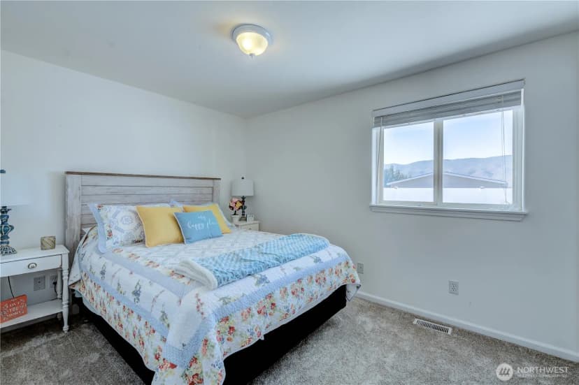 Property photo for 304 Airport Way Sw, Mattawa photo 16