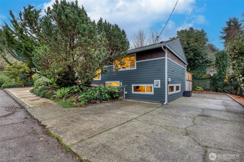 Property photo for 5503 Ne 58th Street, Seattle photo 26