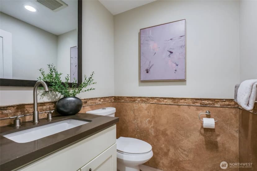 Property photo for 5503 Ne 58th Street, Seattle photo 11