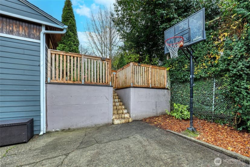 Property photo for 5503 Ne 58th Street, Seattle photo 27