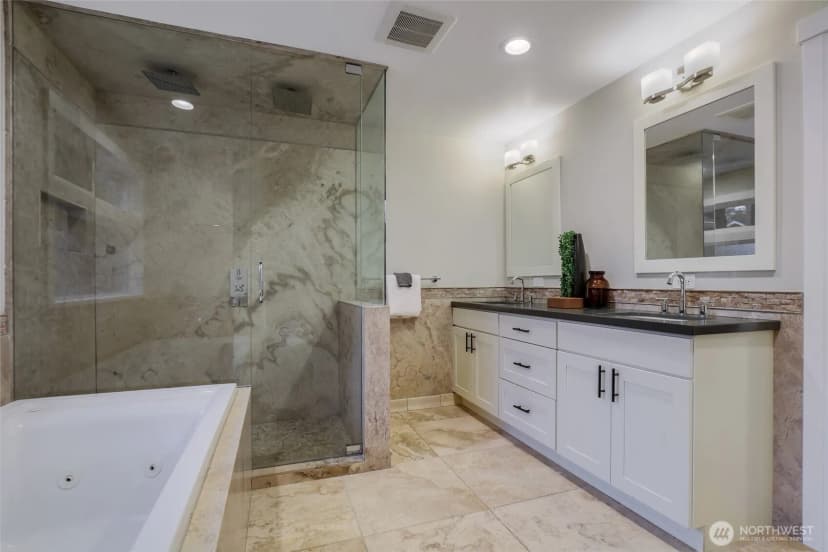 Property photo for 5503 Ne 58th Street, Seattle photo 14
