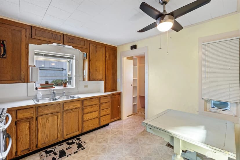 Property photo for 410 S Charleston Avenue, Bremerton photo 8
