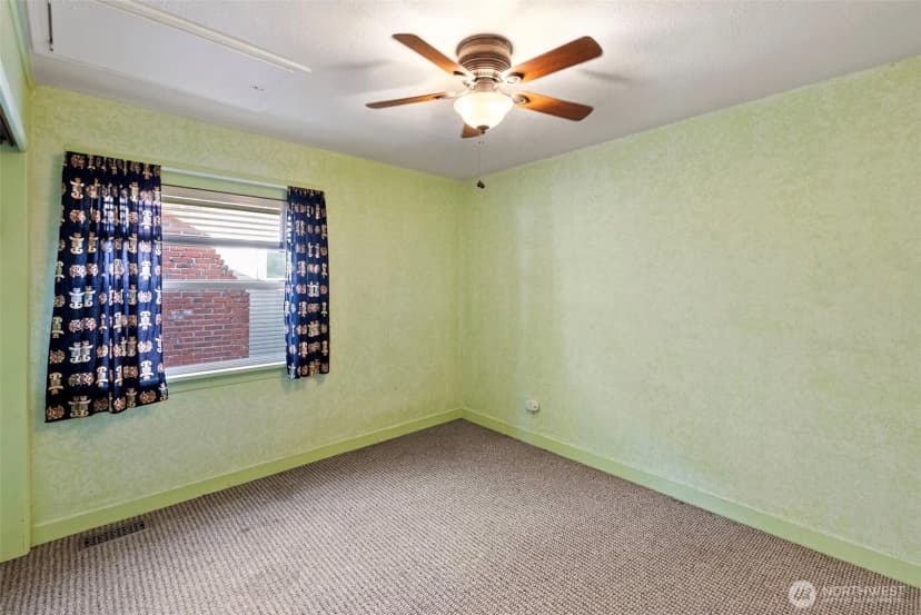Property photo for 410 S Charleston Avenue, Bremerton photo 14