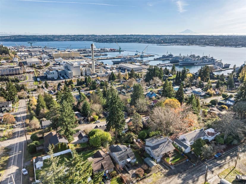 Property photo for 410 S Charleston Avenue, Bremerton photo 26