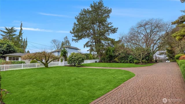 Property photo for 12231 12th Avenue Nw, Seattle photo 5