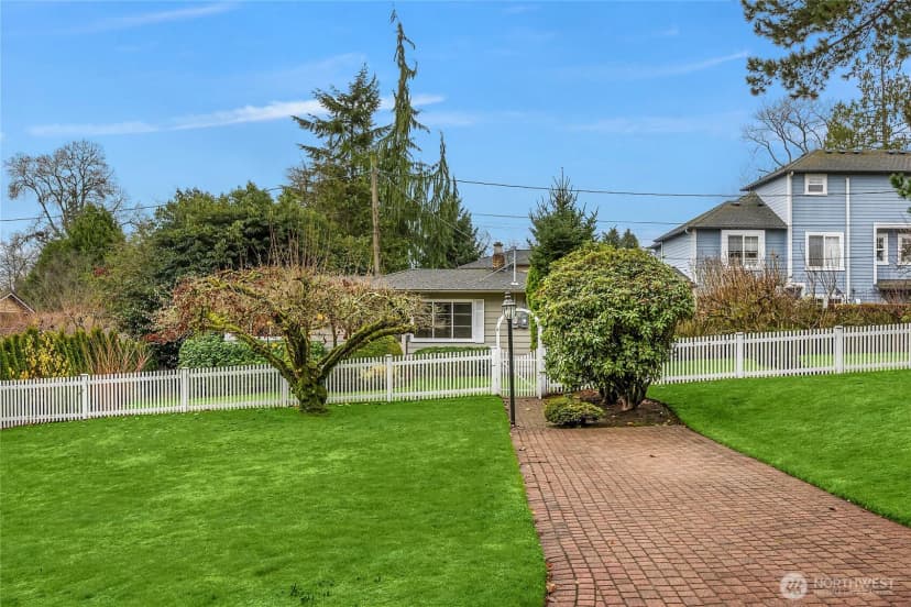 Property photo for 12231 12th Avenue Nw, Seattle photo 4