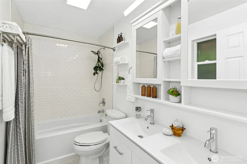 Property photo for 842 Lynnwood Avenue Ne, Renton photo 19