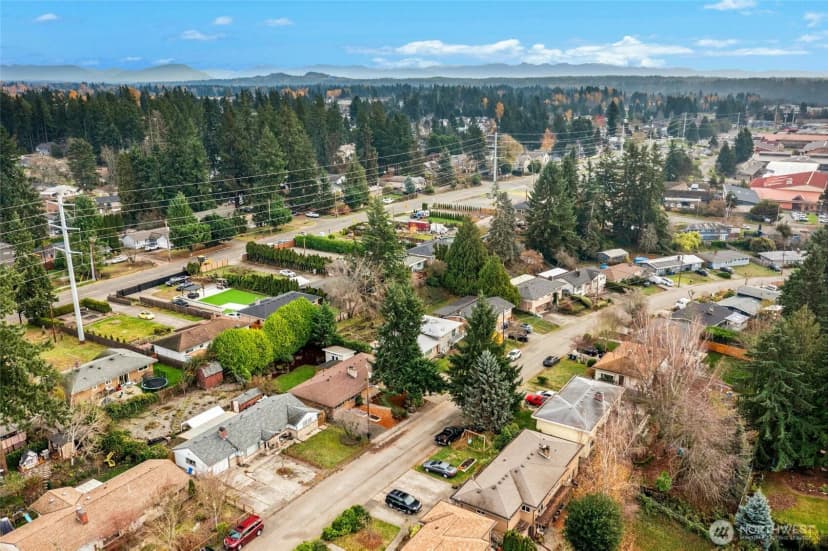 Property photo for 842 Lynnwood Avenue Ne, Renton photo 31