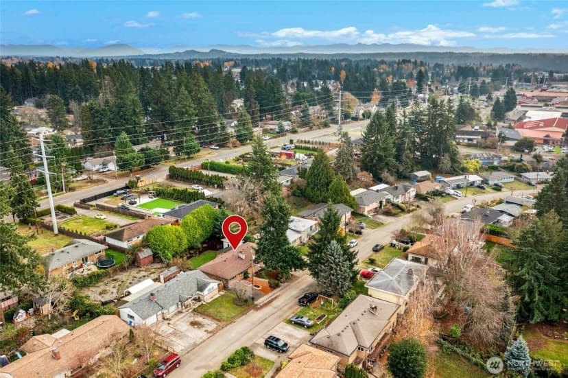 Property photo for 842 Lynnwood Avenue Ne, Renton photo 32