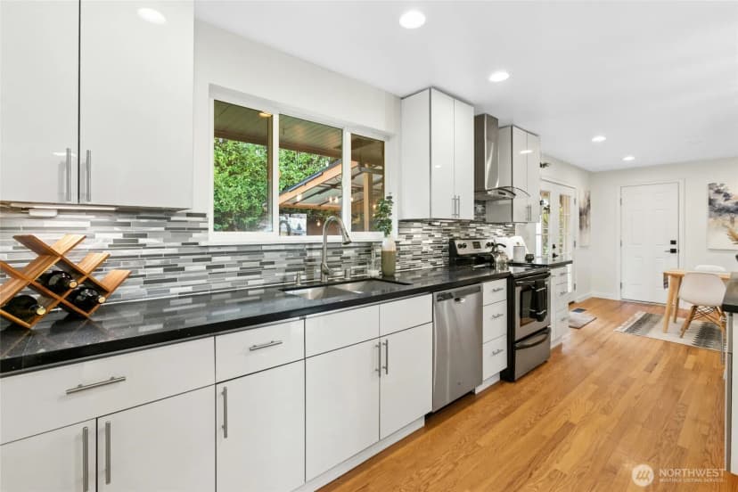 Property photo for 842 Lynnwood Avenue Ne, Renton photo 15
