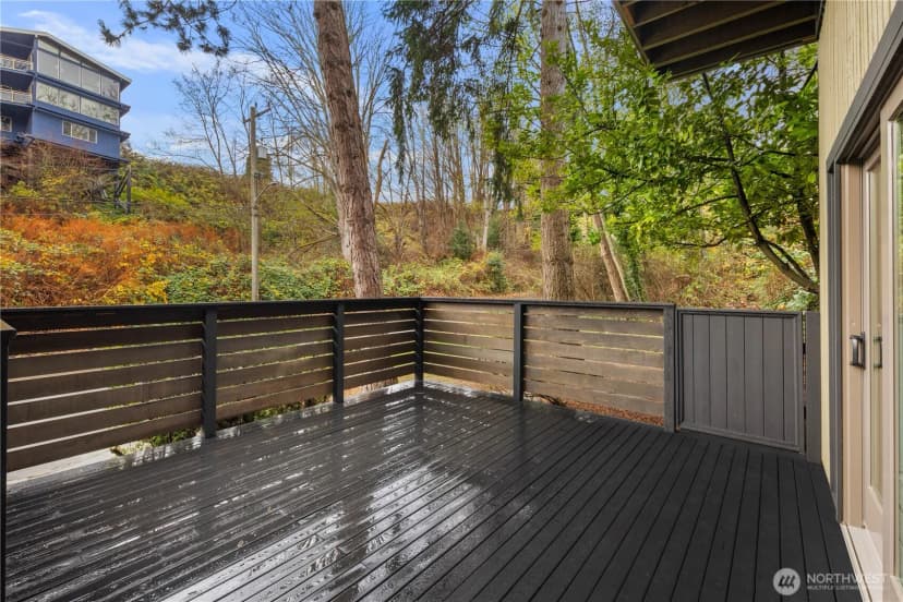 Property photo for 1644 32nd Avenue W, Seattle photo 33