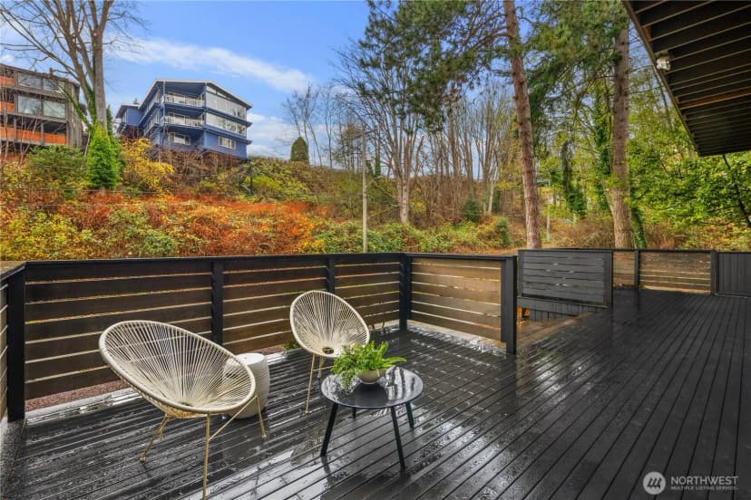 Property photo for 1644 32nd Avenue W, Seattle photo 31