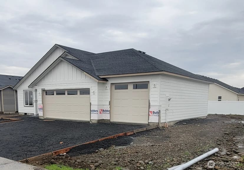 Property photo for 1154 8th Avenue Ne, Ephrata photo 2