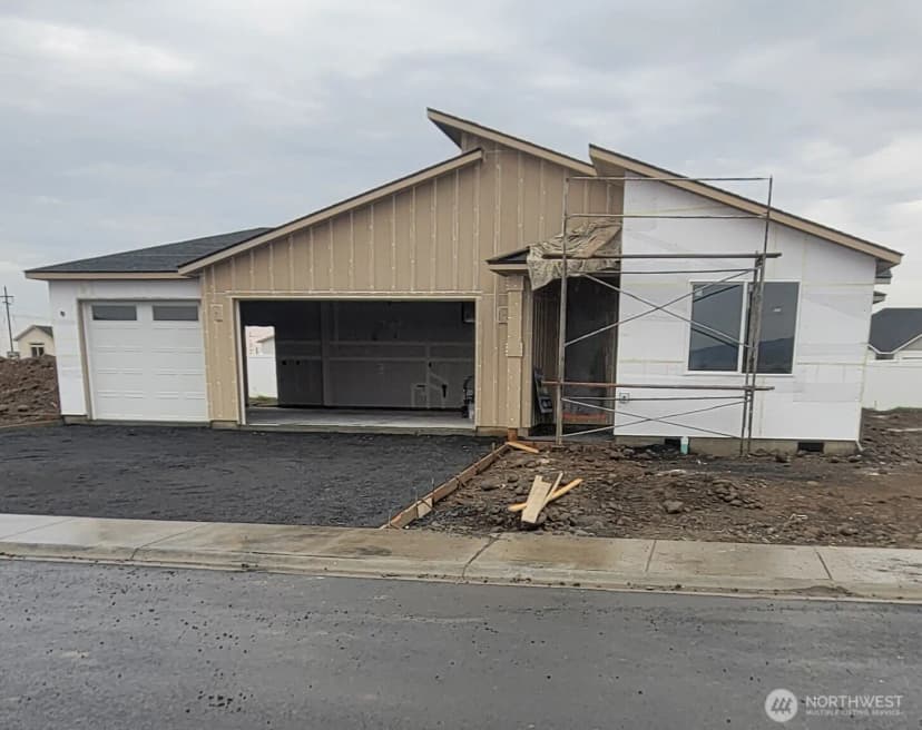 Property photo for 1170 8th Avenue Ne, Ephrata photo 2