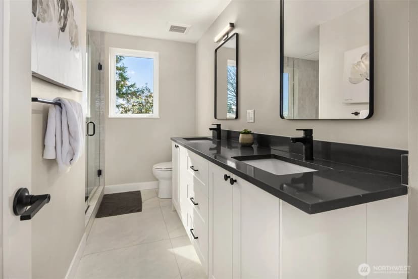 Property photo for 332 17th Avenue, Seattle photo 15