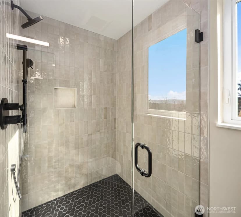 Property photo for 332 17th Avenue, Seattle photo 16